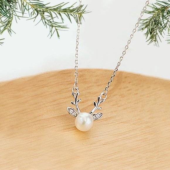 Pearl Deer Necklace (Silver) - Picture 3 of 6